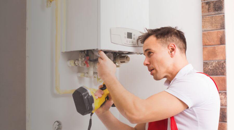 Professional expert plumbing services in De Witt, IA